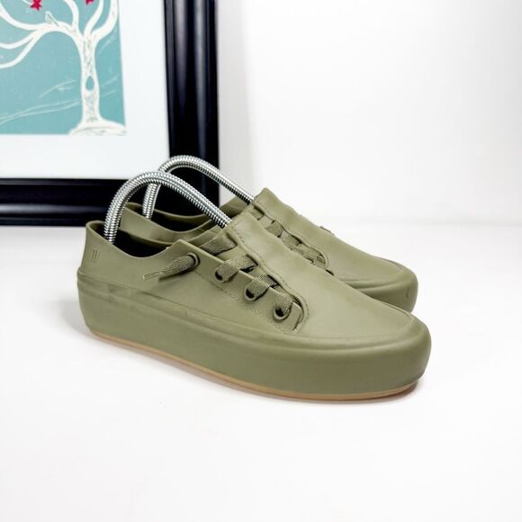 Melissa Possession Sneaker in Olive Green | Size 8 | Waterproof & Vegan - Picture 1 of 10